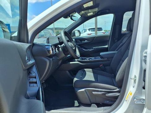 New 2026 Chevrolet Equinox LT w/ Safety and Technology Package AWD/4WD image 14