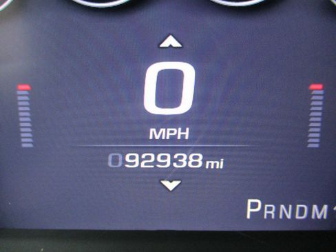 Used 2015 GMC Sierra 2500 Denali w/ Suspension Package, Off-Road image 25