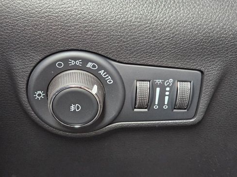 New 2026 Jeep Compass Limited w/ Sun, Sound & Navigation Group image 23