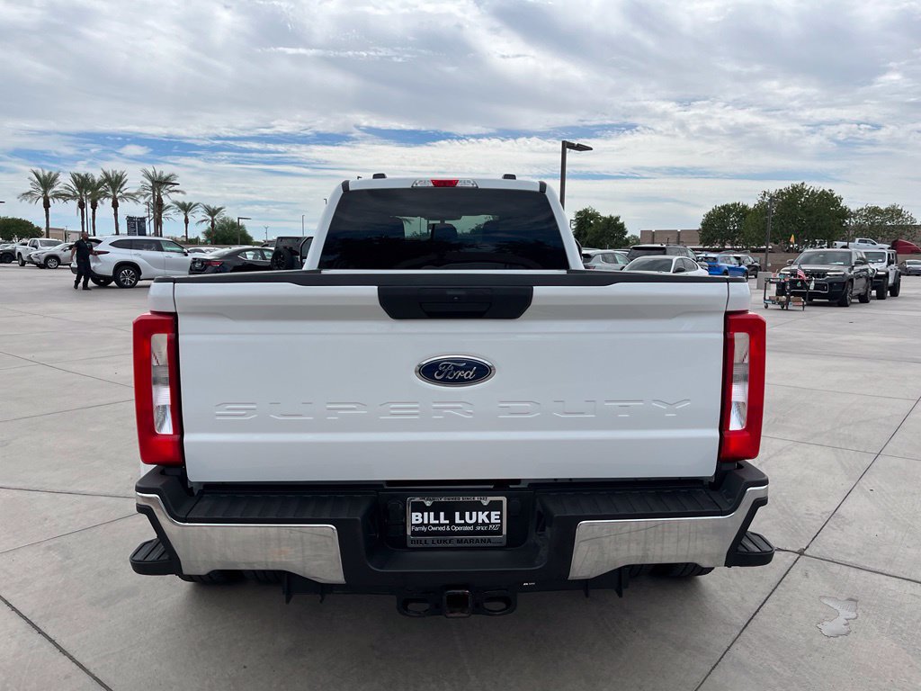 Used 2025 Ford F350 XLT w/ FX4 Off-Road Package AWD/4WD image 9