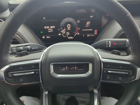Used 2025 GMC Yukon Elevation w/ LPO, Elevation Black Package RWD image 33