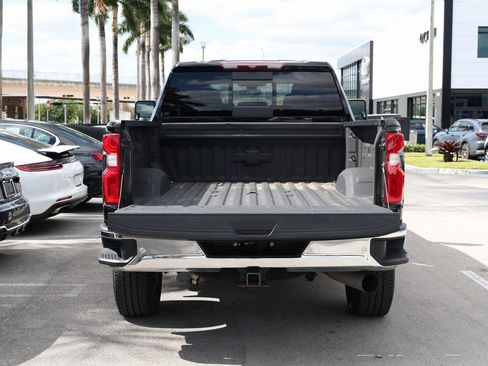 Used 2022 Chevrolet Silverado 2500 LTZ w/ LTZ Plus Package image 7