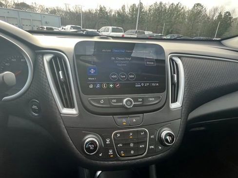 Used 2024 Chevrolet Malibu LT w/ Sport Edition image 21