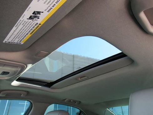 Used 2017 Cadillac ATS Luxury image 24