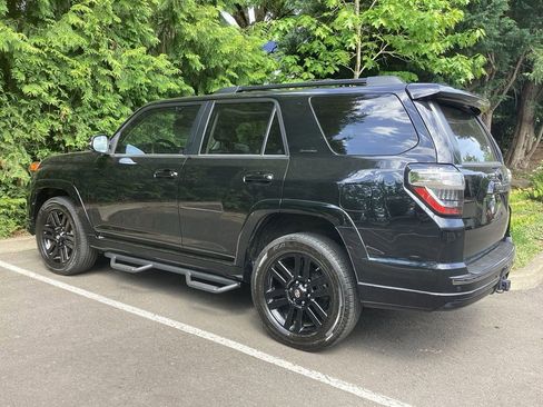 Used 2021 Toyota 4Runner Nightshade AWD/4WD image 9