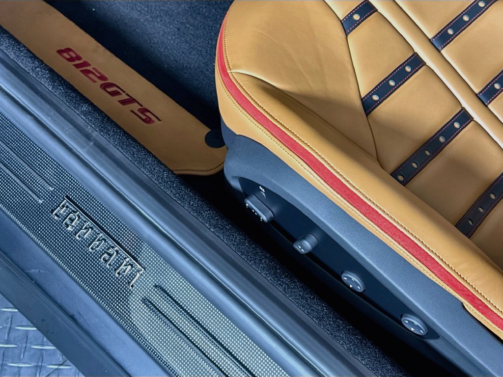 Certified 2023 Ferrari 812 GTS RWD image 25