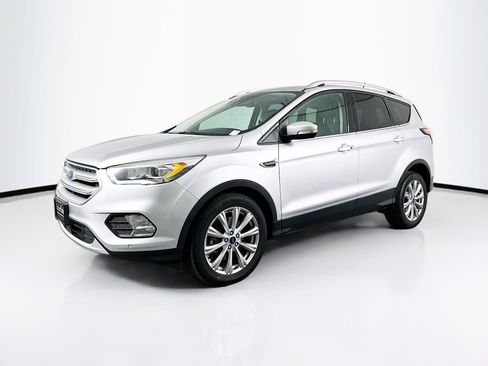 Used 2018 Ford Escape Titanium w/ Ford Safe & Smart Package image 3
