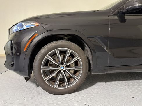 Used 2025 BMW X6 xDrive40i AWD/4WD image 23