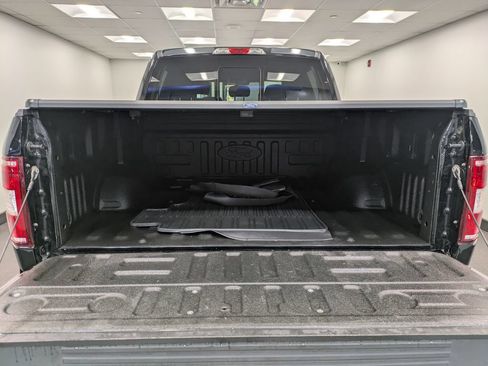 Used 2018 Ford F150 XLT w/ Equipment Group 302A Luxury AWD/4WD image 25