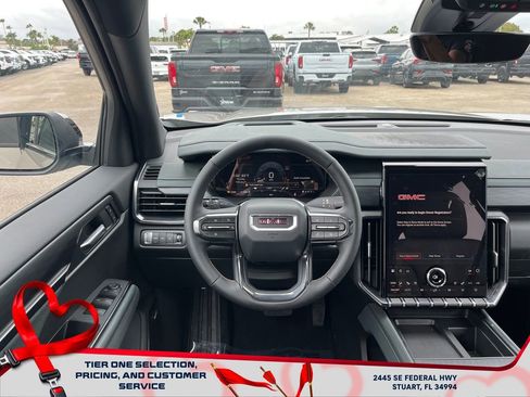 New 2026 GMC Acadia AT4 w/ Luxury Package image 14