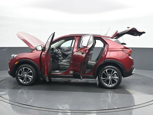 Used 2022 Buick Encore GX Select image 27