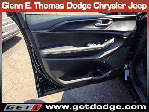 Certified 2025 Jeep Grand Cherokee Altitude AWD/4WD image 22