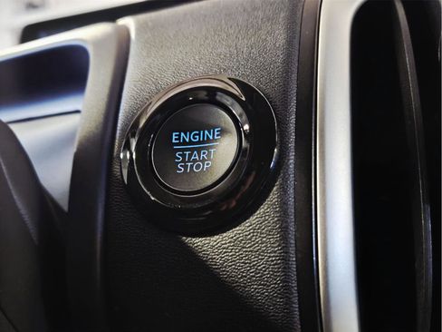 Used 2025 Ford Expedition Active AWD/4WD image 35