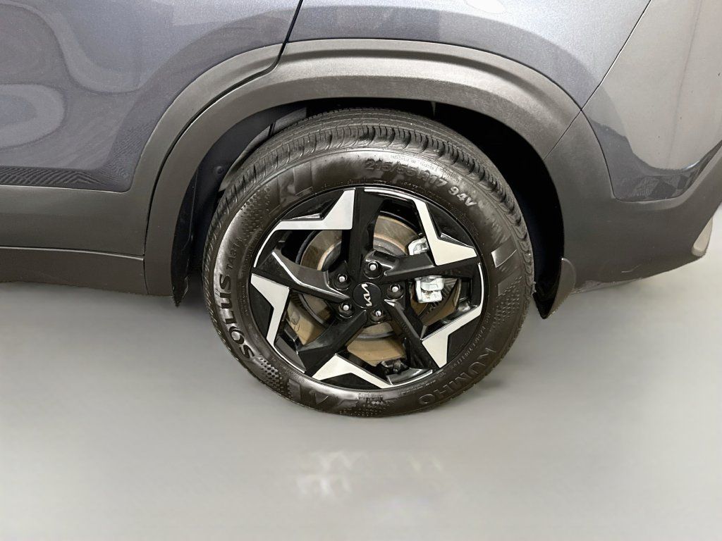 Used 2025 Kia Seltos EX AWD/4WD image 36