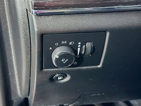 Used 2020 Jeep Grand Cherokee Summit image 16