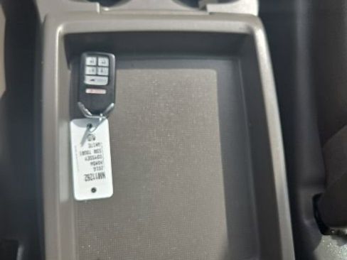 Used 2016 Honda Odyssey Touring Elite image 23