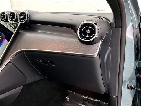 Used 2026 Mercedes-Benz GLC 300 image 20