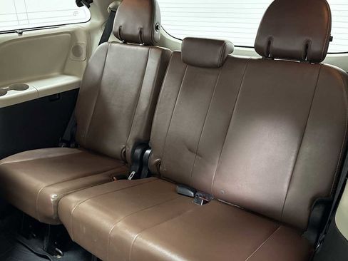Certified 2020 Toyota Sienna Limited Premium image 26