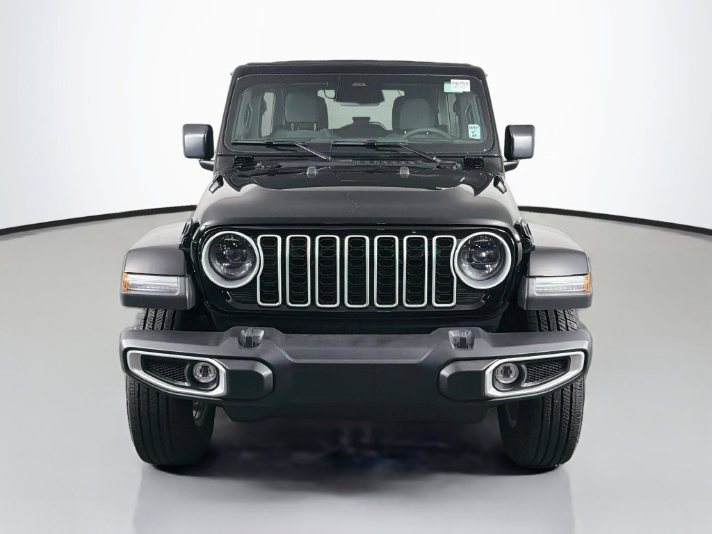 Used 2026 Jeep Wrangler Unlimited Sahara AWD/4WD image 2