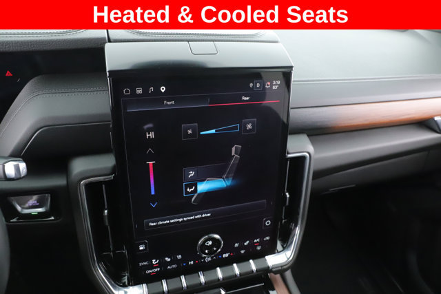 Used 2026 GMC Yukon Denali w/ Sun & Power Step Package AWD/4WD image 4
