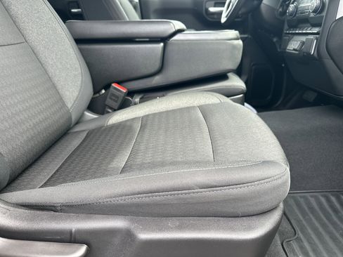 Certified 2024 Chevrolet Silverado 1500 Custom image 14