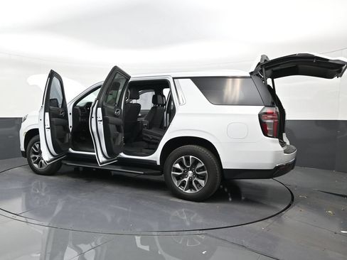 Used 2024 Chevrolet Tahoe LT w/ LT Signature Package RWD image 31