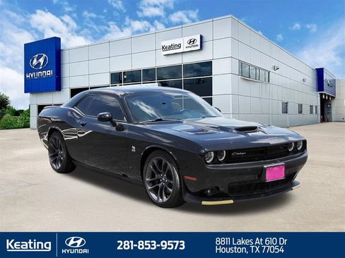 Used 2023 Dodge Challenger R/T Scat Pack RWD image 3