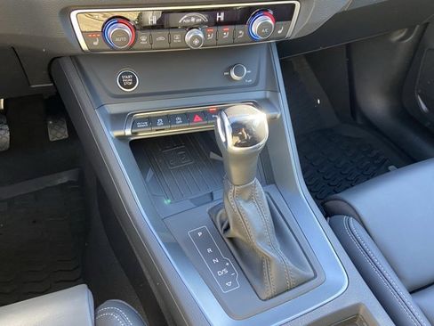 Certified 2025 Audi Q3 2.0T Premium w/ Convenience Package image 20