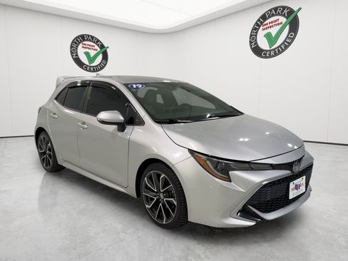Used 2019 Toyota Corolla XSE FWD image 7