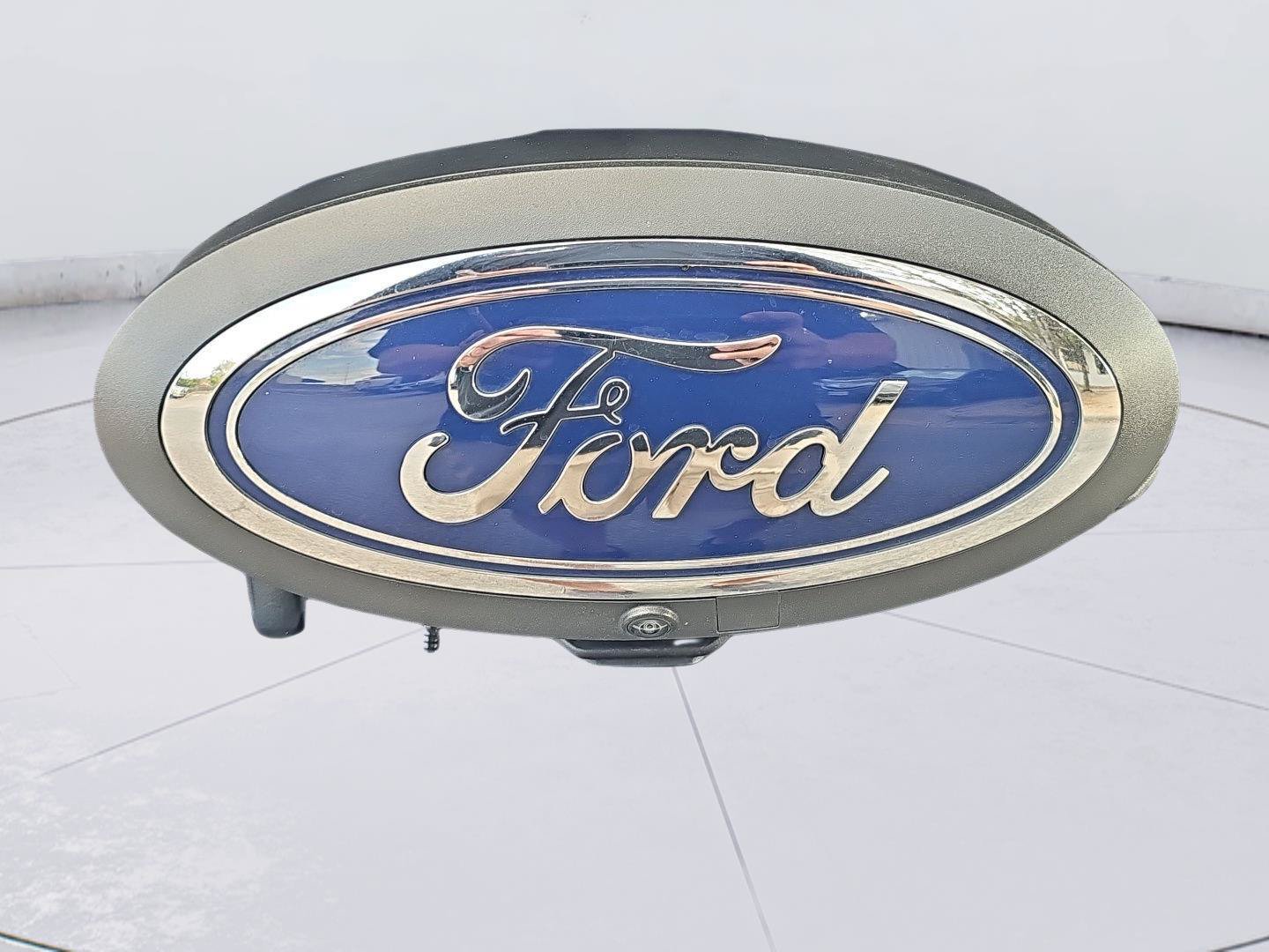 Used 2023 Ford F250 Lariat w/ Lariat Ultimate Package AWD/4WD image 9