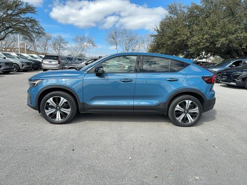 Certified 2023 Volvo C40 Recharge Core image 3