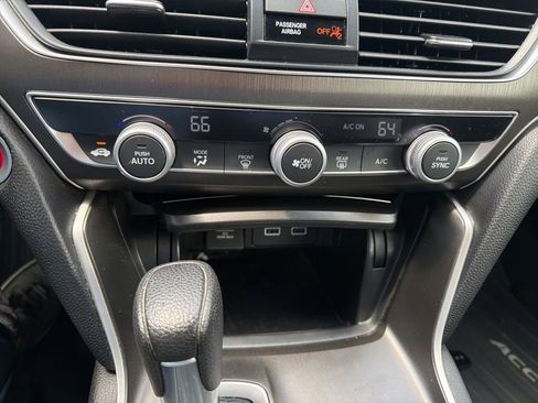 Used 2021 Honda Accord LX image 12