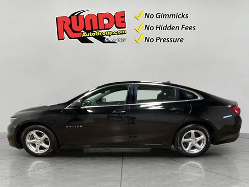 Used 2018 Chevrolet Malibu LS FWD image 3