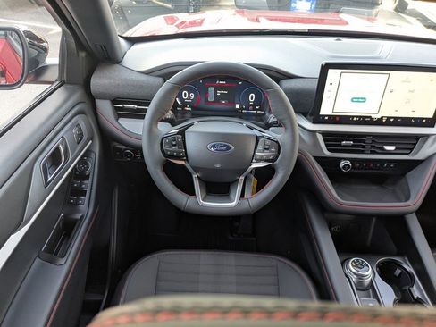 New 2026 Ford Explorer ST-Line w/ ST-Line Street Pack image 17