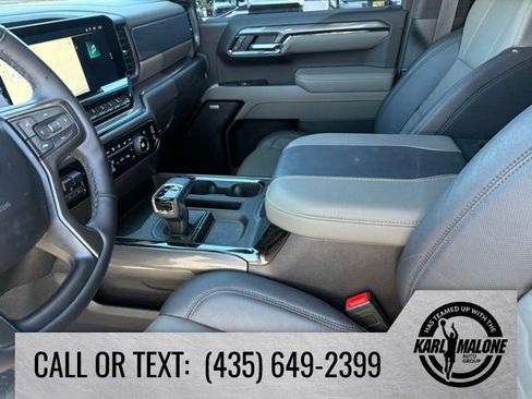 Used 2025 Chevrolet Silverado 1500 ZR2 w/ Technology Package AWD/4WD image 29