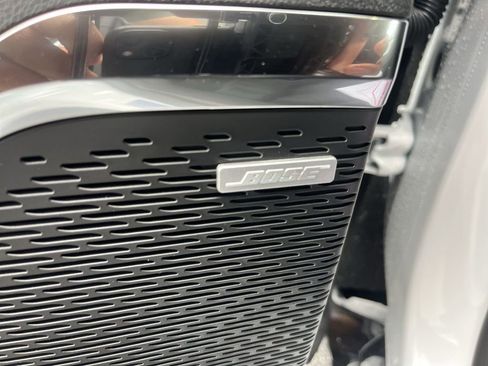New 2025 Chevrolet Traverse High Country FWD image 25