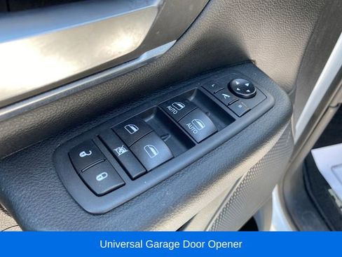 Used 2019 RAM 1500 Big Horn AWD/4WD image 17