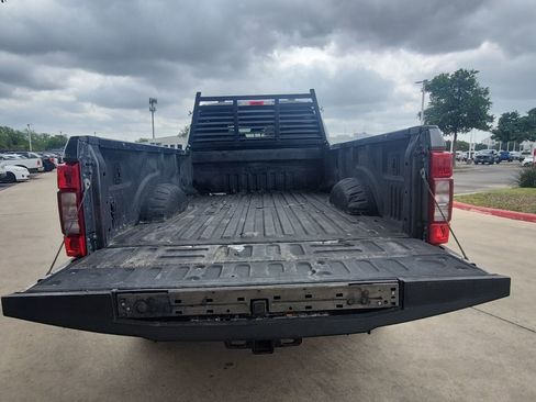 Used 2022 Ford F250 XLT w/ XLT Value Package AWD/4WD image 4