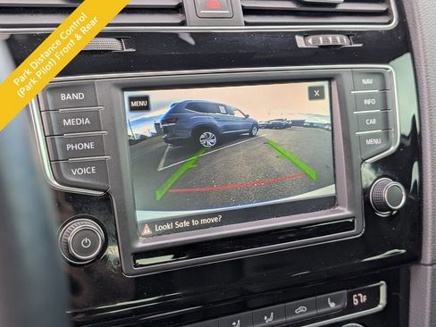 Used 2017 Volkswagen Golf R 4-Door image 21