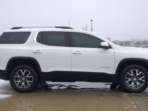 Used 2020 GMC Acadia SLE w/ Driver Convenience Package image 8