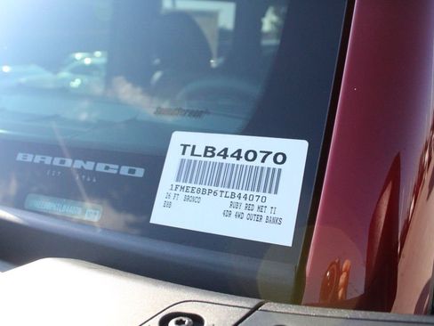 New 2026 Ford Bronco Outer Banks w/ Sasquatch Package AWD/4WD image 38