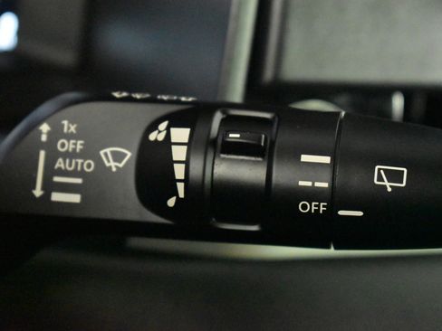 Used 2024 Mitsubishi Outlander SE image 23