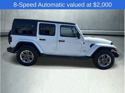 Used 2018 Jeep Wrangler Unlimited Sahara image 3