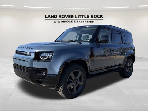 New 2026 Land Rover Defender 110 X-Dynamic SE image 1