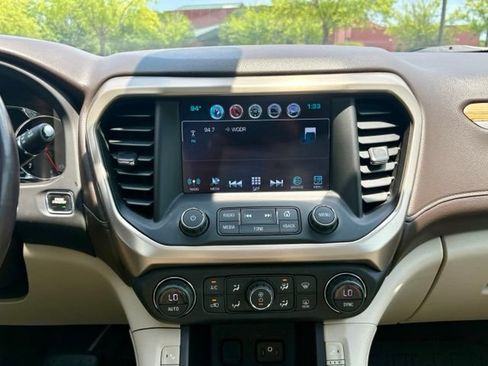 Used 2018 GMC Acadia Denali w/ Technology Package FWD image 23