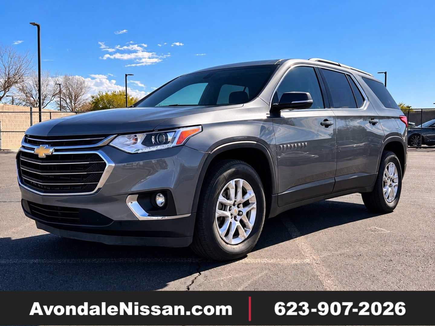 Used 2019 Chevrolet Traverse LT FWD image 1