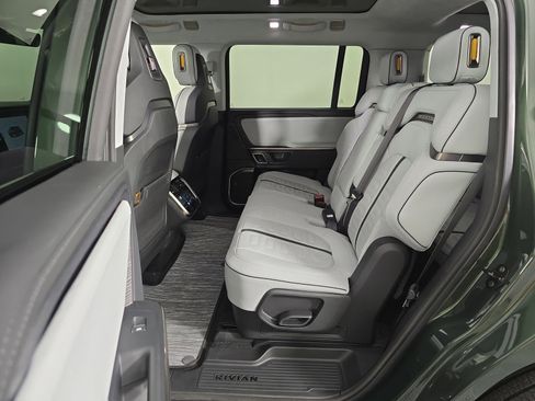 Used 2023 Rivian R1S Adventure image 21