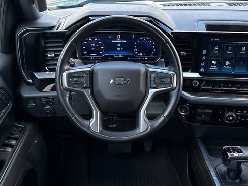 Certified 2022 Chevrolet Silverado 1500 LT Trail Boss w/ Convenience Package II AWD/4WD image 16
