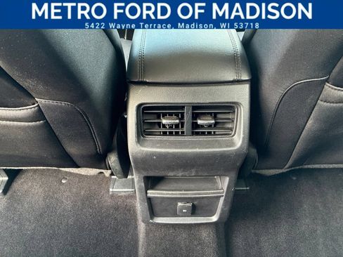 Used 2016 Ford Edge SEL AWD/4WD image 13