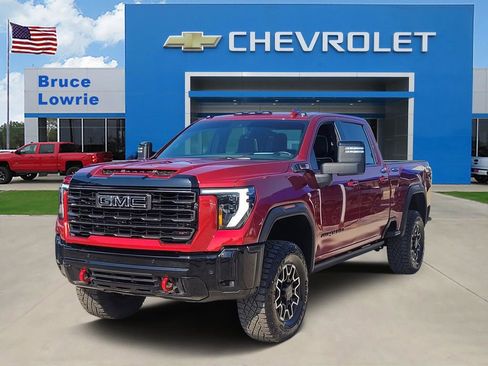 Used 2025 GMC Sierra 2500 AT4X AWD/4WD image 1